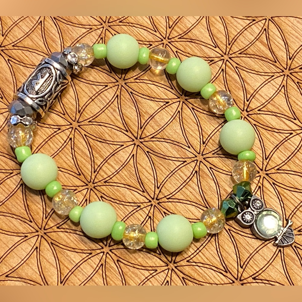 Green Owl Soul Stone Bracelet